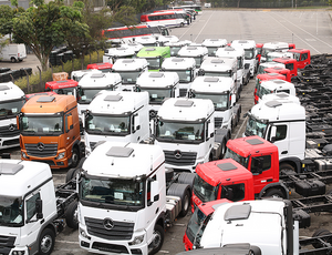 BNDES aprova R$ 3,7 bi para renovar frota de caminhões