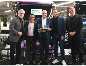 Mercedes-Benz e Alckmin reforçam programa de renovação da frota