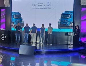 Consórcio Mercedes-Benz sorteia quatro caminhões 0 km e celebra 10 anos no Brasil