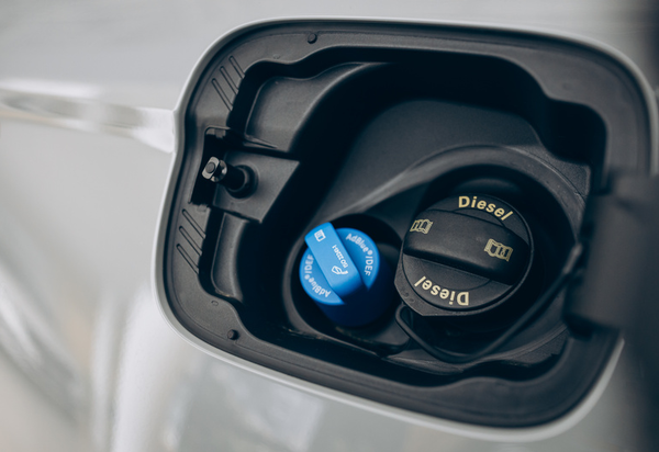 Combustíveis sobem no Brasil em março; diesel S-10 dispara mais de 20%