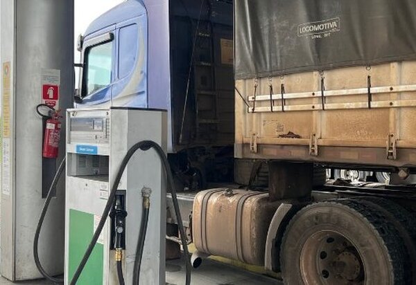 Diesel sobe e diferença entre estados chega a R$ 1,11 por litro