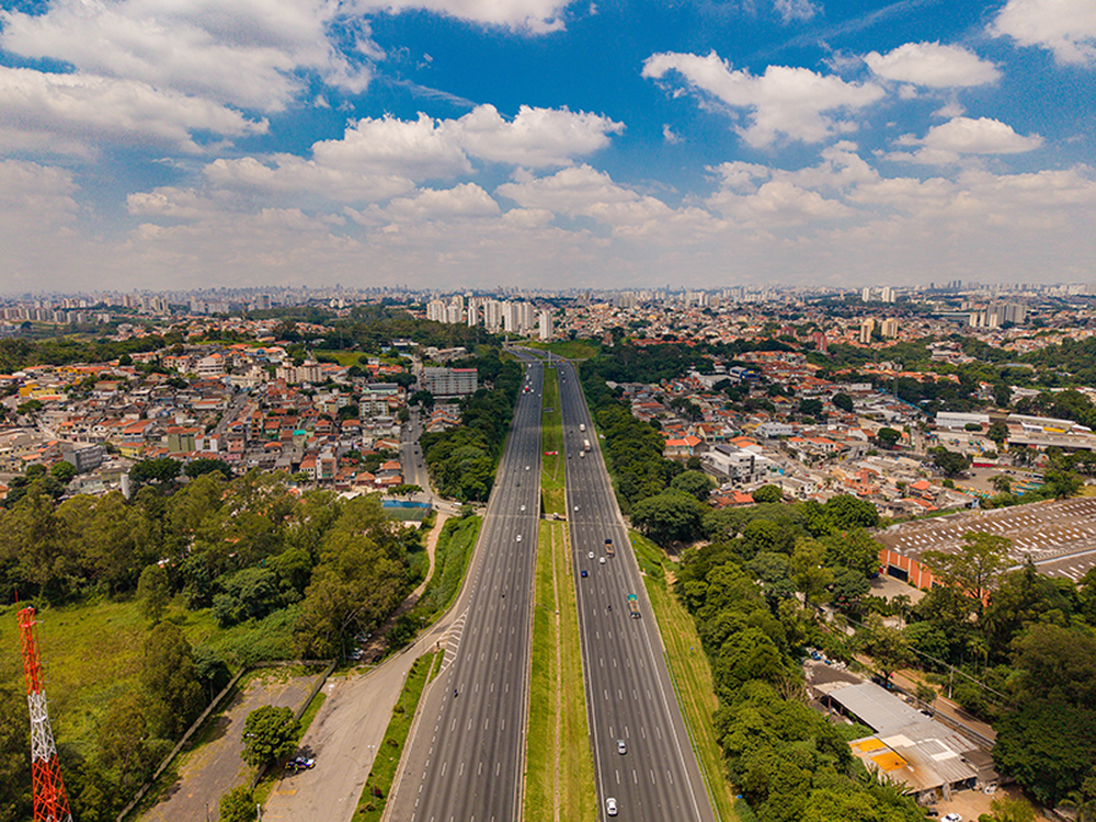 Anhanguera-Bandeirantes tem novo asfalto em toda a extensão