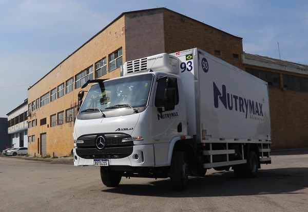 Nutrymax compra 114 caminhões Mercedes-Benz para renovar frota