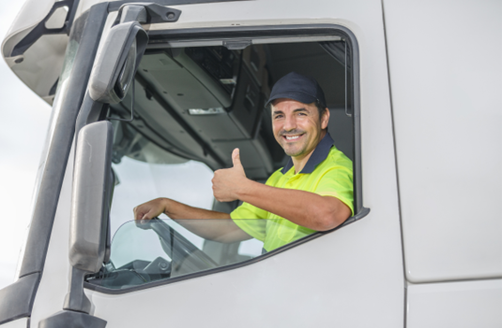 SETCEPAR capacita motoristas para condução de carretas no Paraná