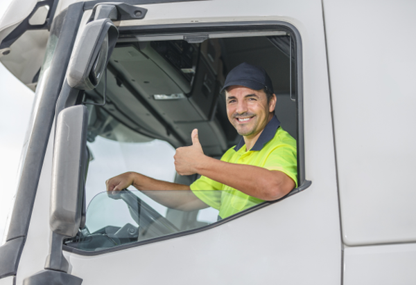 SETCEPAR capacita motoristas para condução de carretas no Paraná