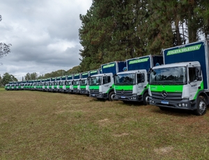 Paraná terá 129 caminhões Atego para serviços municipais