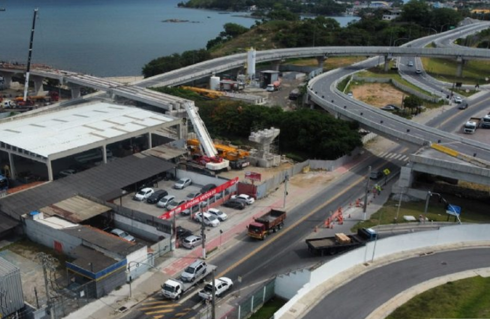 Caminhões passam a ter acesso direto da Tamoios ao Porto de São Sebastião