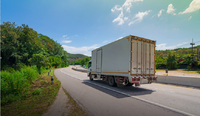 Aprovação ambiental de caminhões chega a 98,3% em São Paulo
