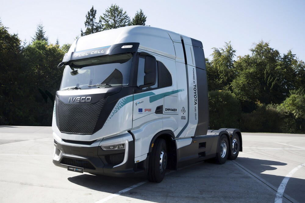 IVECO e Toyota fecham parceria para caminhão a hidrogênio com autonomia acima de 900 km