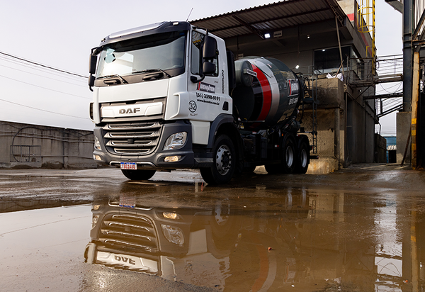 DAF leva à Fenatran 2026 o CF Betoneira 6x4
