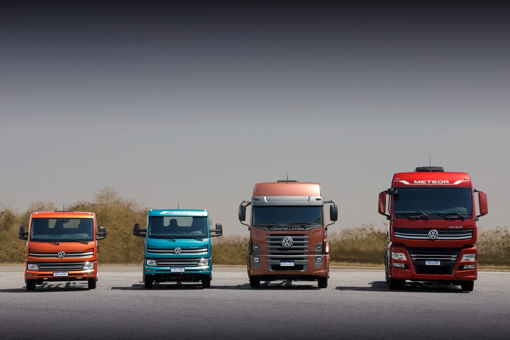 VWCO celebra 45 anos de exportações e marca de 200 mil veículos embarcados