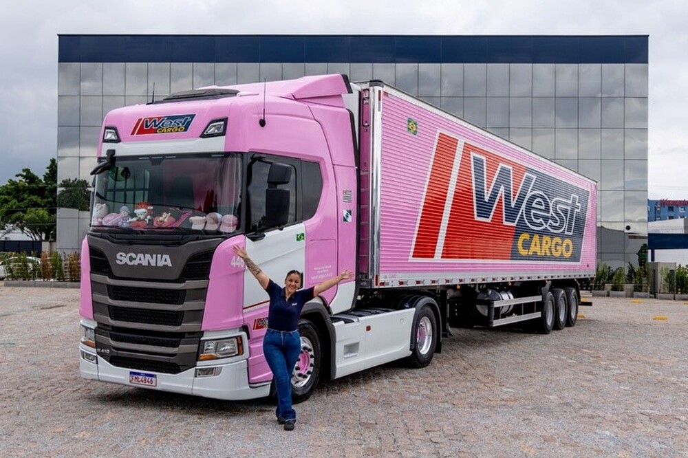 Projeto da West Cargo forma mulheres motoristas de carreta